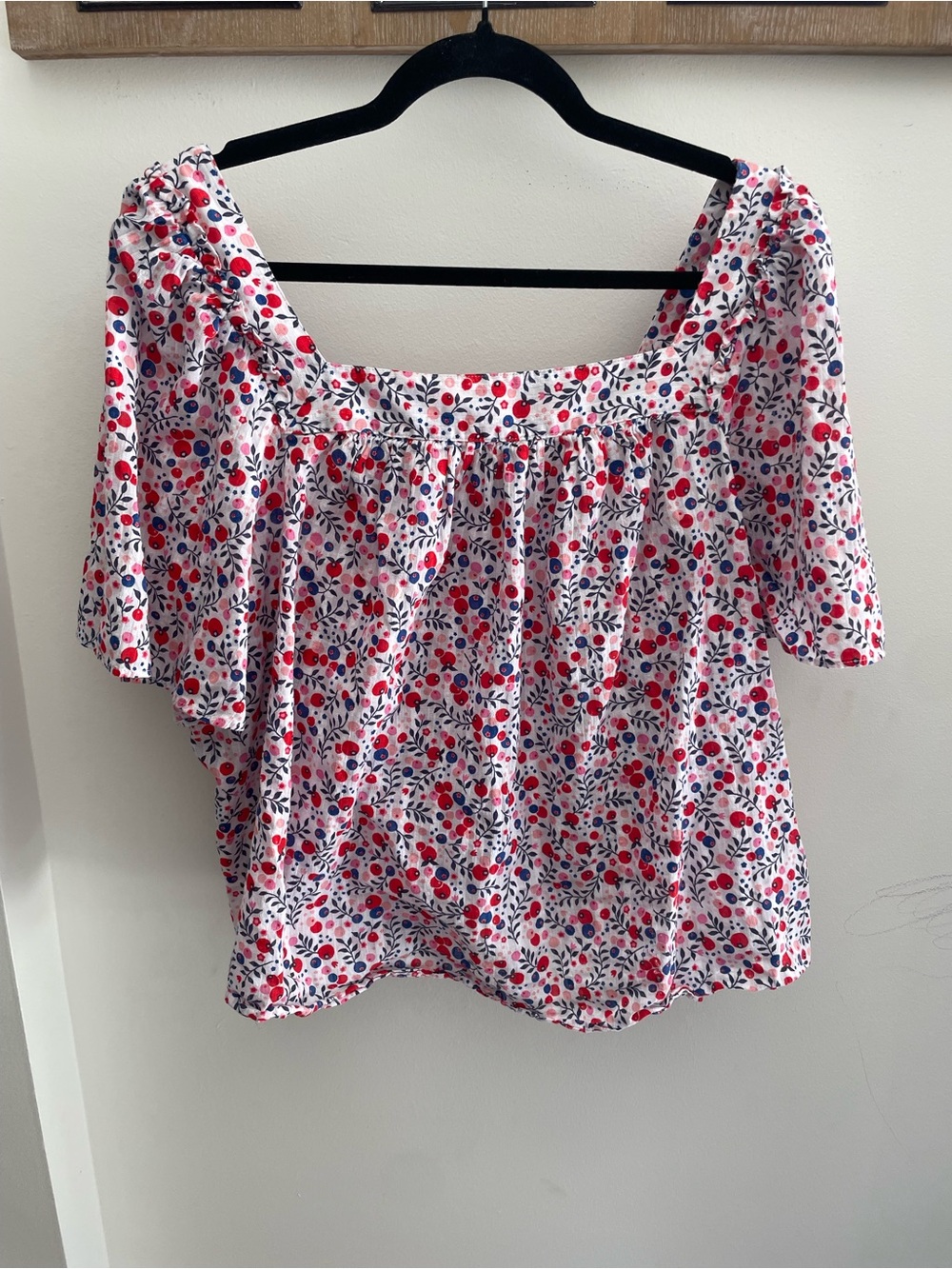 Draper James White Top with Red & Blue Floral